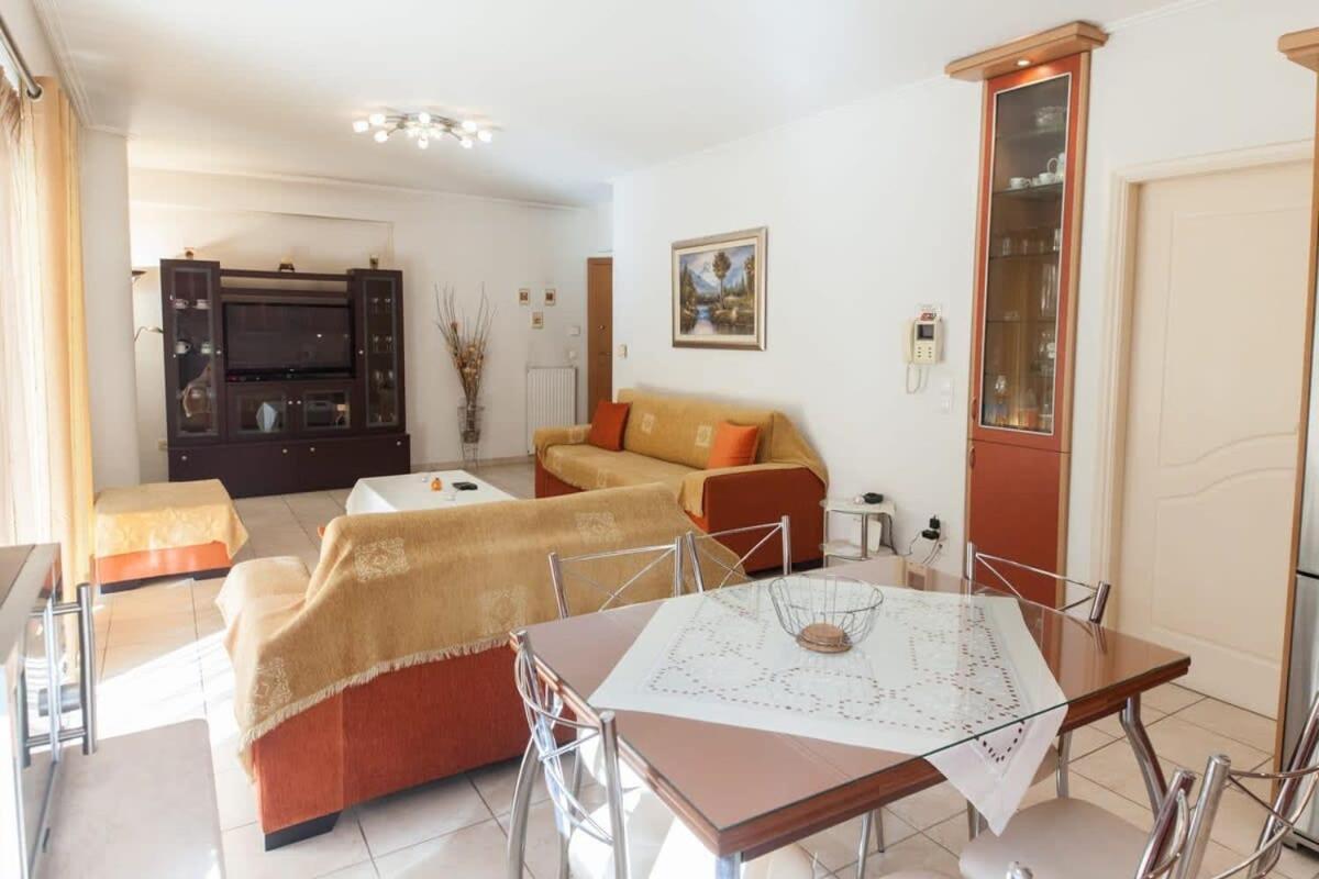 Scenic Balcony Apt In Vibrant Petralona Atina Dış mekan fotoğraf